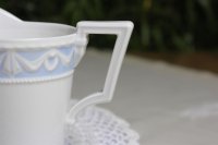 Wunderschöne alte Meissen Kaffeetasse mit Blumenmalerei und Goldrand 1.Wahl