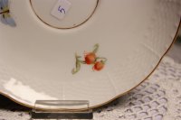 KPM Berlin Mokkatasse mit Blumen und Insektenmalerei 1.Wahl