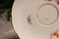 KPM Berlin Mokkatasse mit Blumen und Insektenmalerei 1.Wahl