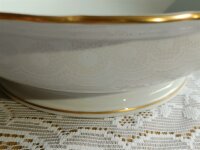 Meissen Terrine rund im Dekor "Blume 2" Goldrand und Goldapplikationen 1.Wahl