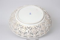 Meissen große Durchbruchschale  mit Blumendekor "Blume 3"
