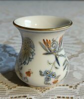 Kleine Meissen Vase im Dekor "Zwiebelmuster Royal" 1.Wahl