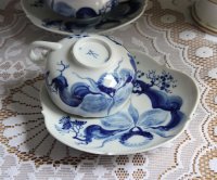 Meissen Teetasse mit Untertasse im Dekor "Orchidee...