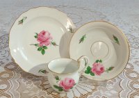 Meissen Kaffeegedeck 3-teilig Dekor "Rose Mitte, bunt und Goldrand" 1.Wahl