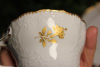 Meissen Kaffeegedeck 3-teilig für 6 Pers Goldblumenmalerei insgesammt 18 Teile 2. Wahl