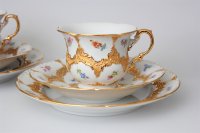 Meissen B-Form Kaffeetasse mit treublümchen Goldstaffage 1.Wahl