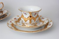 Meissen B-Form Kaffeetasse mit treublümchen Goldstaffage 1.Wahl