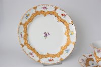 Meissen B-Form Kaffeetasse mit treublümchen Goldstaffage 1.Wahl