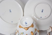 Meissen B-Form Kaffeetasse mit treublümchen Goldstaffage 1.Wahl