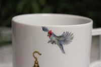 Lindt & Meissen Henkelbecher Form Berlin Dekor "Sweet Exotics"