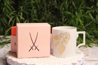 Meissen Henkelbecher Form Berlin Dekor "Pflanzenmotif in Gold" 1.Wahl TOP