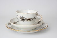 Meissen Kaffeetasse mit Kuchenteller "Drache"...