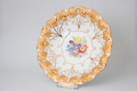 Meissen Prunkteller mit Goldenen Traubenblattrelief Blumenbukett 1. Wahl