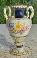 Meissen Schlangenvase mit Blumenmalerei 2.Wahl