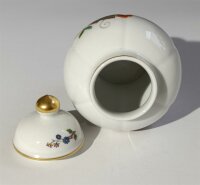 Kleine Meissen Deckelvase chinesischer Schmetterling 1.Wahl