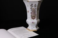 Limitierte Vase in Balusterform aus der Meissen...