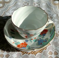 Meissen Milchkaffeetasse + Untertasse Form „großer Ausschnitt“ Dekor „Indische Blumenmalerei 5 bunt mit Kupferfarben und Goldrand“ 1.Wahl