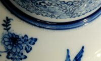 Meisse wunderschöne Deckelvase "Vögel und Blumenbuketts" in Kobaltblau Signiert 1.Wahl