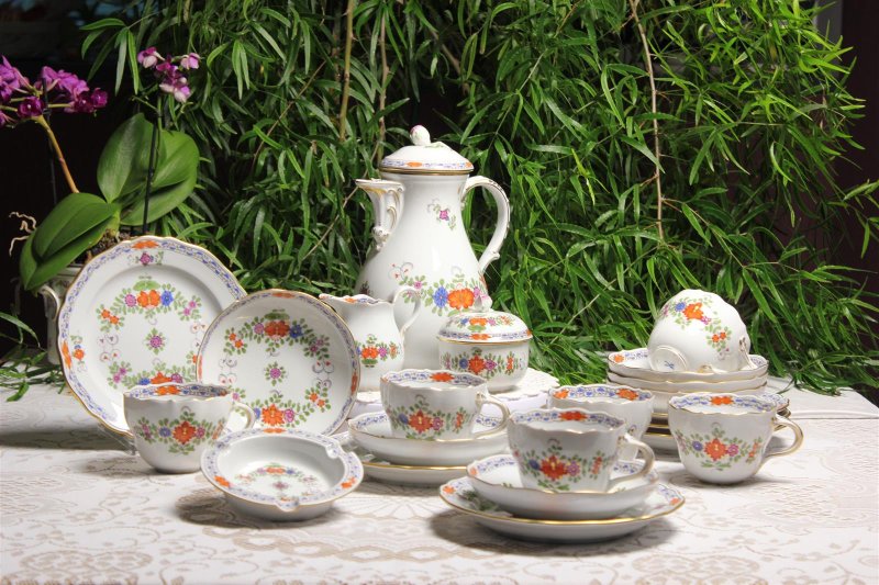 Zwei Meissen Schälchen "Wellenspiel mit Rilief in Weiß" mit Zertifikat 1.Wahl