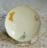 Kaffeegedeck mit Kuchenteller im Dekor „natürliche Blumenmalerei mit Schmetterling und Goldrand 1.Wahl