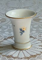 Kleine Meissen Vase mit Blumendekor in Aquatinta und Gold...