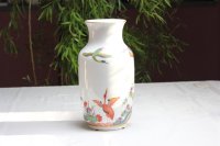 Kleine Meissen Vase mit Blumendekor in Aquatinta und Gold...