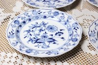 Meissen Tablett im Dekor "Zwiebelmuster" ca. 33 cm TOP 1.Wahl