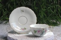 Meissen Teetasse mit Untertasse im Dekor "Weiße Rose" TOP 1.Wahl