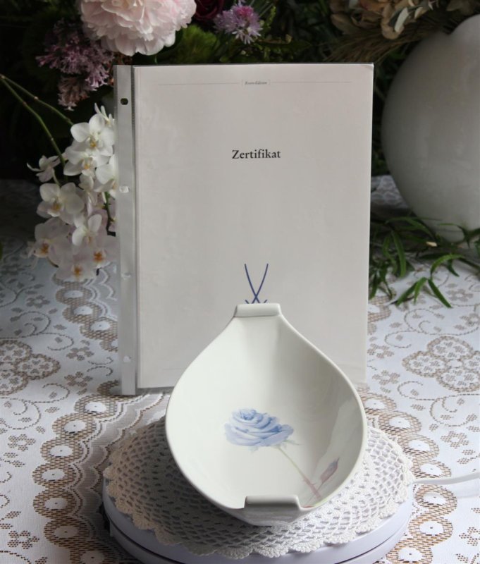 洋書 Porzellanmalerei Faszination Rosen Meissen, Konfektblatt, Rote Rose | online kaufen bei hess-shops