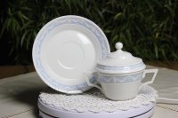Meissen Prunkteller ca. 30 cm "Blau mit Goldapplikationen und Streublümchen" 1.Wahl