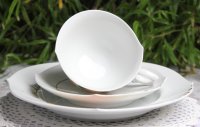 Meissen Trichtervase Kobaltblau mit weißem Mittelteil und Blumenmalerei 1.Wahl
